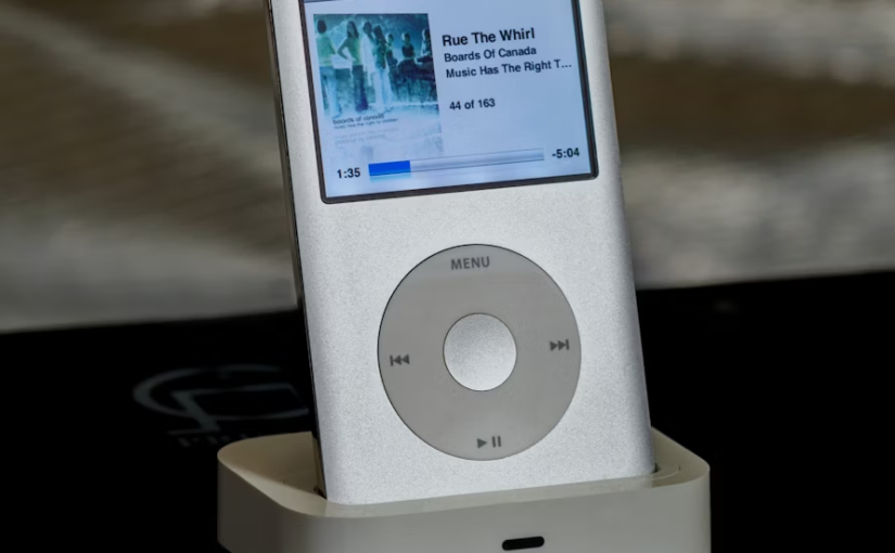 Looking for a Retro Yet Easy-to-Use Music Player? Classic Click Wheel Device Experience Review